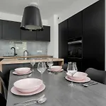 Blisko Rzeki Tuz Przy Porcie We Wroclawiu Z Parkingiem By Renters *