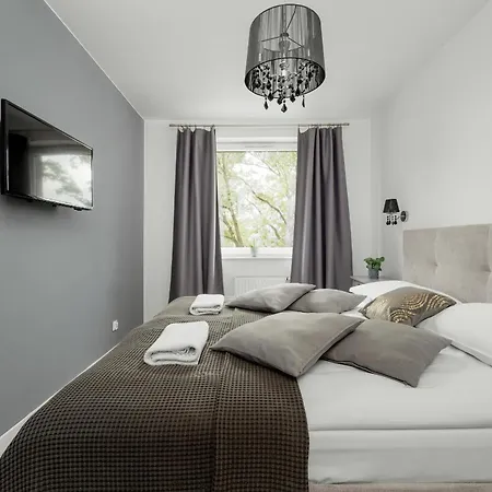 Blisko Rzeki Tuz Przy Porcie We Wroclawiu Z Parkingiem By Renters Apartment Breslau