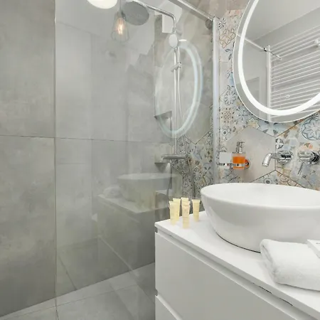 Blisko Rzeki Tuz Przy Porcie We Wroclawiu Z Parkingiem By Renters Appartamento *