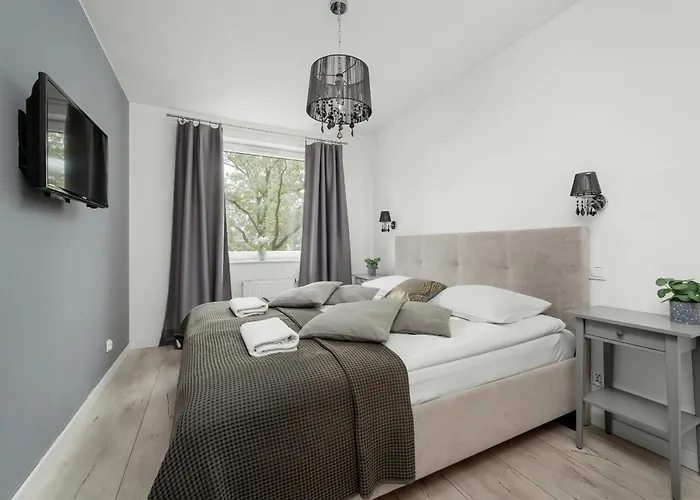 Blisko Rzeki Tuz Przy Porcie We Wroclawiu Z Parkingiem By Renters Apartment