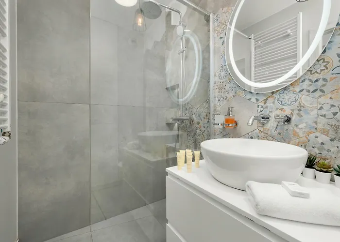 Blisko Rzeki Tuz Przy Porcie We Wroclawiu Z Parkingiem By Renters Appartement *